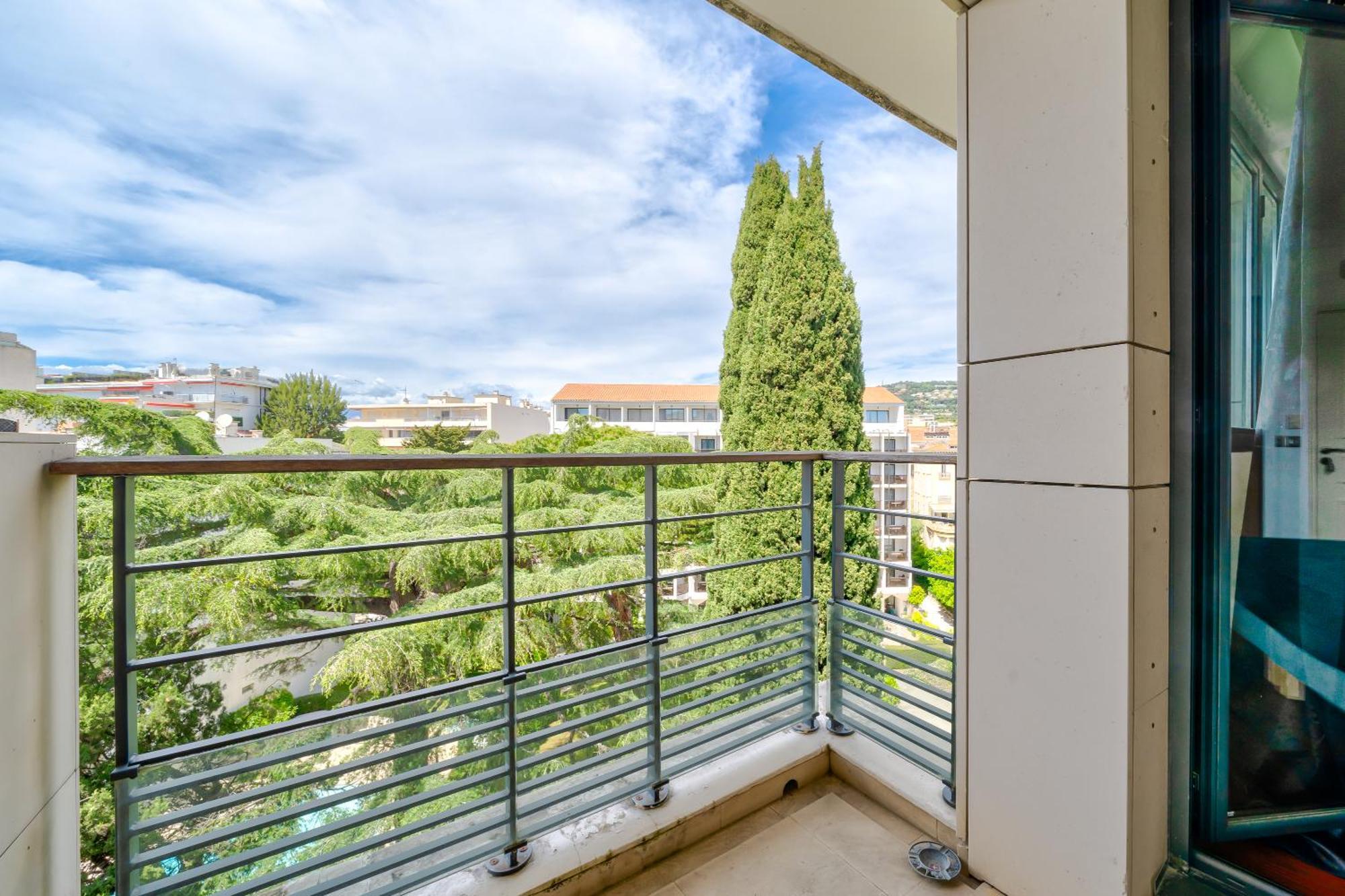 Residence Carlton Riviera - Канны Экстерьер фото