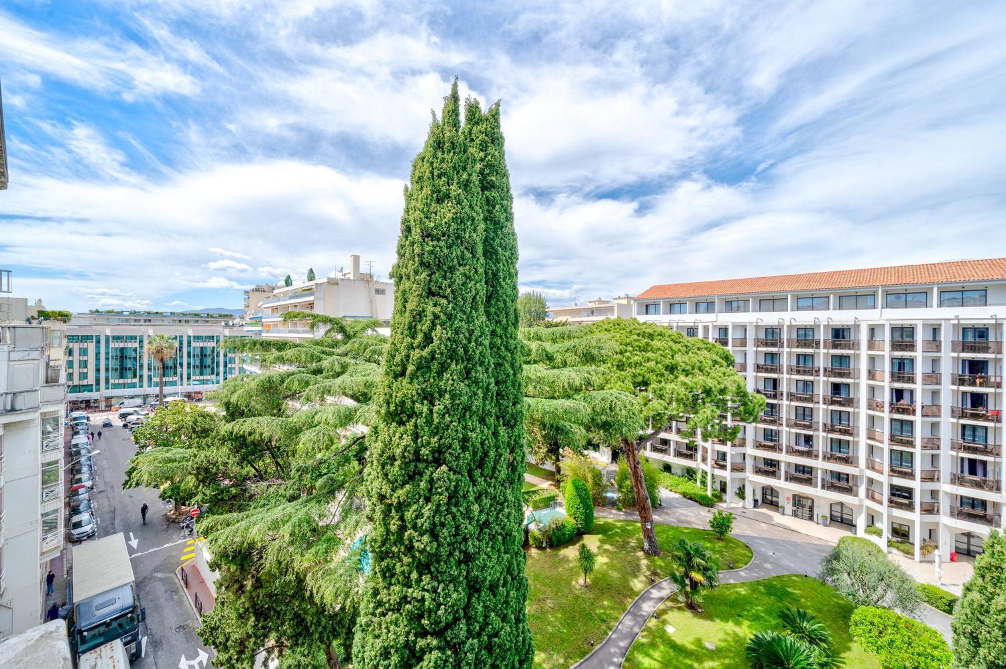 Residence Carlton Riviera - Канны Экстерьер фото
